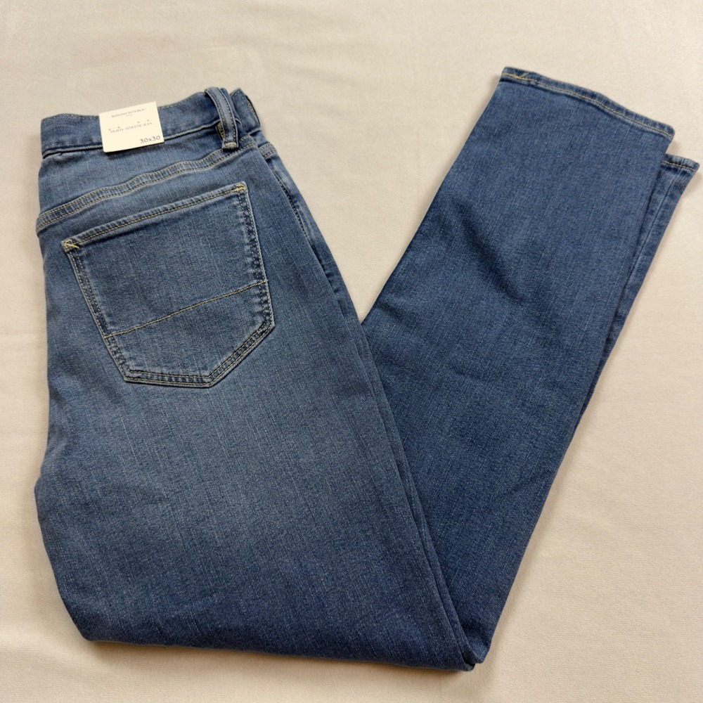 Banana Republic Mens Travel Athletic‎ Tapered Jeans 30x30 Vintage Blue NWT